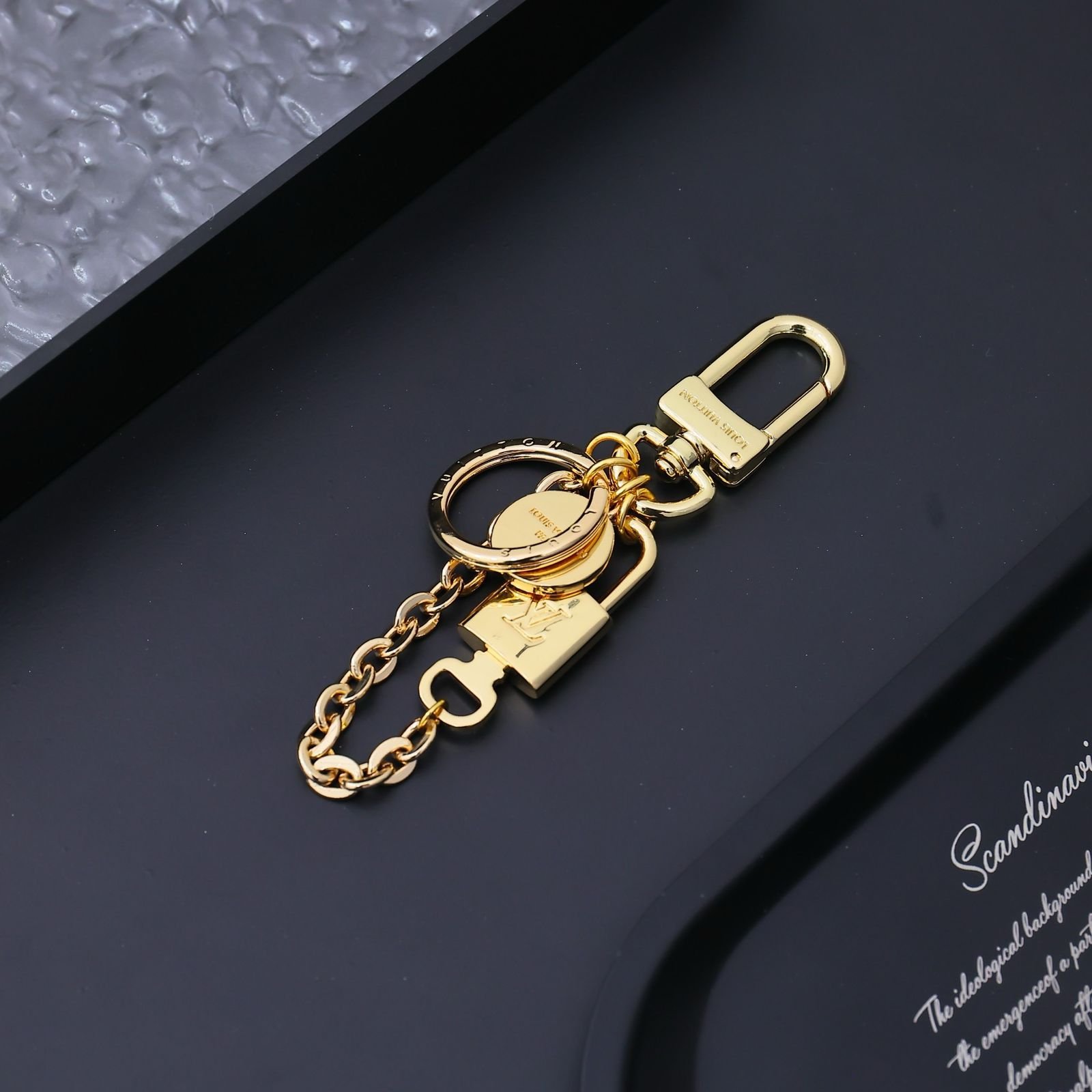 lock Bag Charm/ keychain - Image 2 of 4